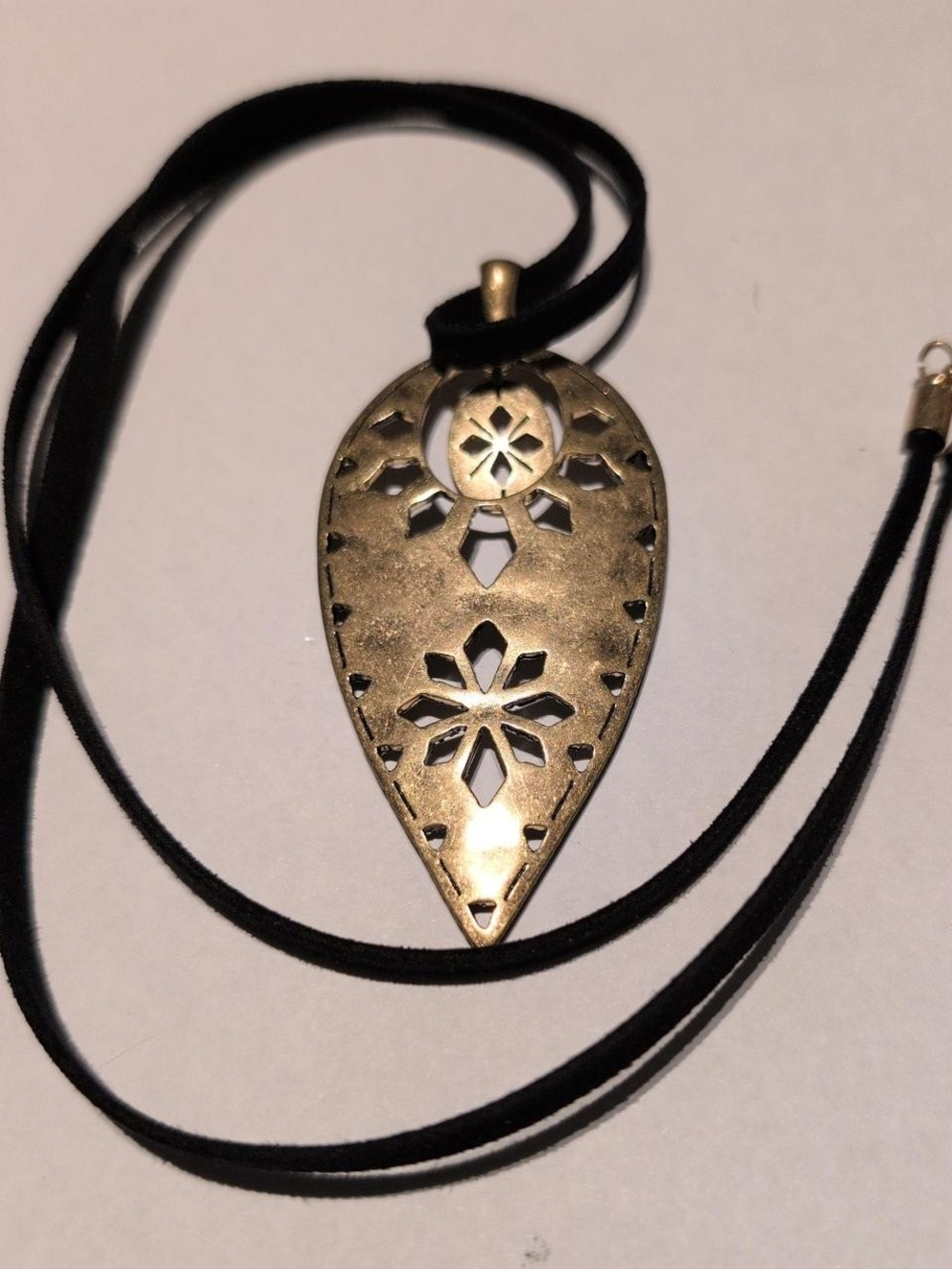 The SAK gold and black leather necklace #boho #leather